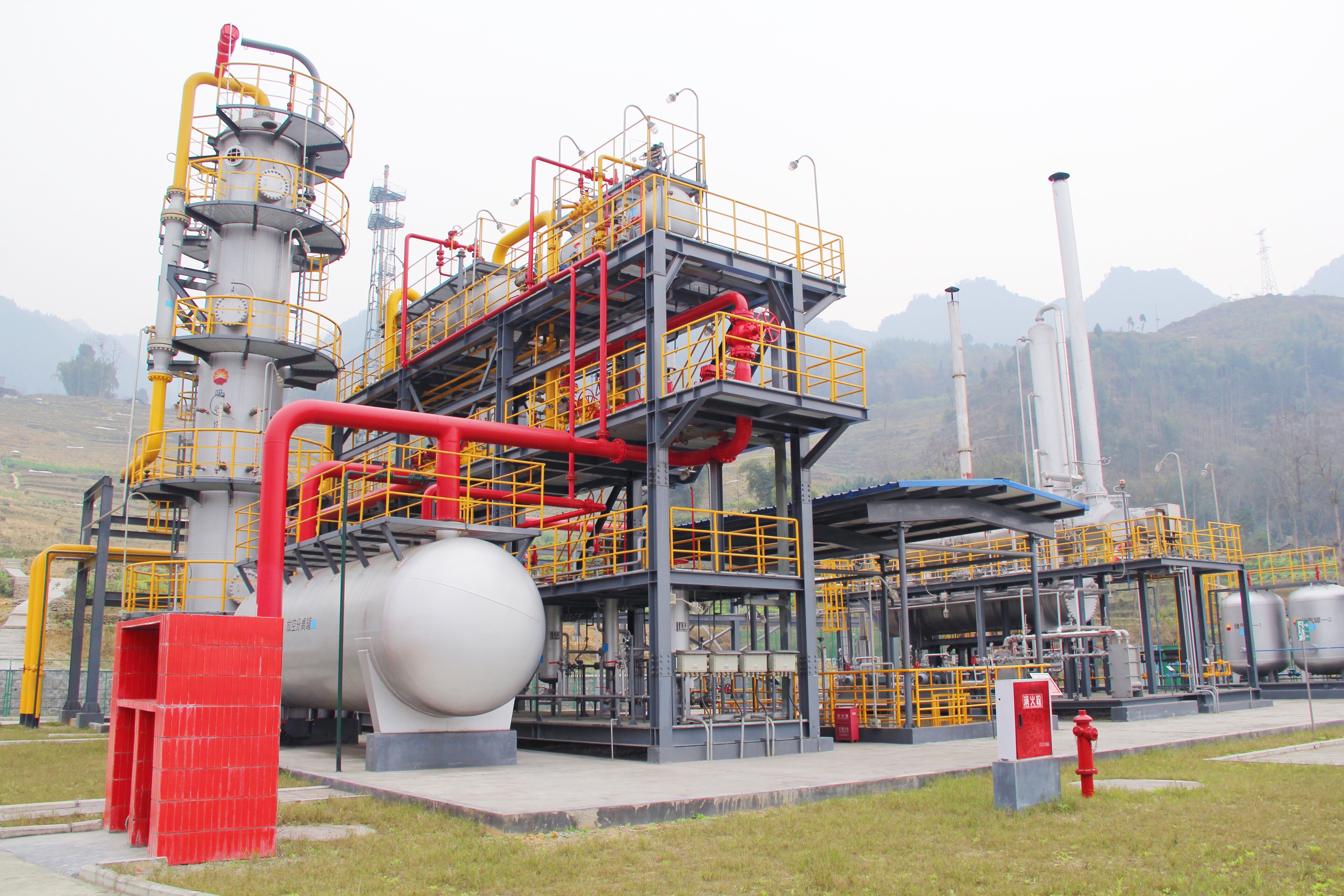 脫水(shuǐ)塔、氣液分(fēn)離(lí)器(qì)、放(fàng)空(kōng)分(fēn)液罐等非标設備